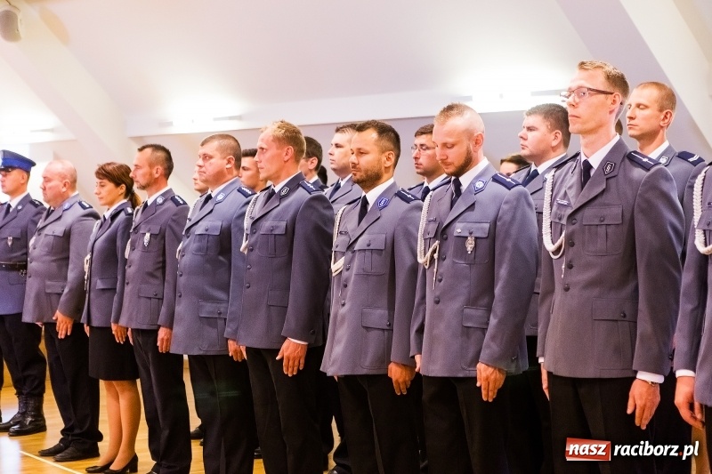 Zdjęcie w galerii na portalu naszraciborz.pl: Awanse i toyoty, czyli Święto Policji w Raciborzu FOTO i WIDEO wiadomości z regionu