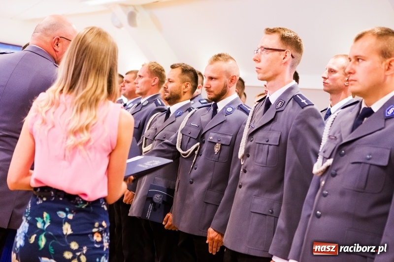 Zdjęcie w galerii na portalu naszraciborz.pl: Awanse i toyoty, czyli Święto Policji w Raciborzu FOTO i WIDEO wiadomości z regionu