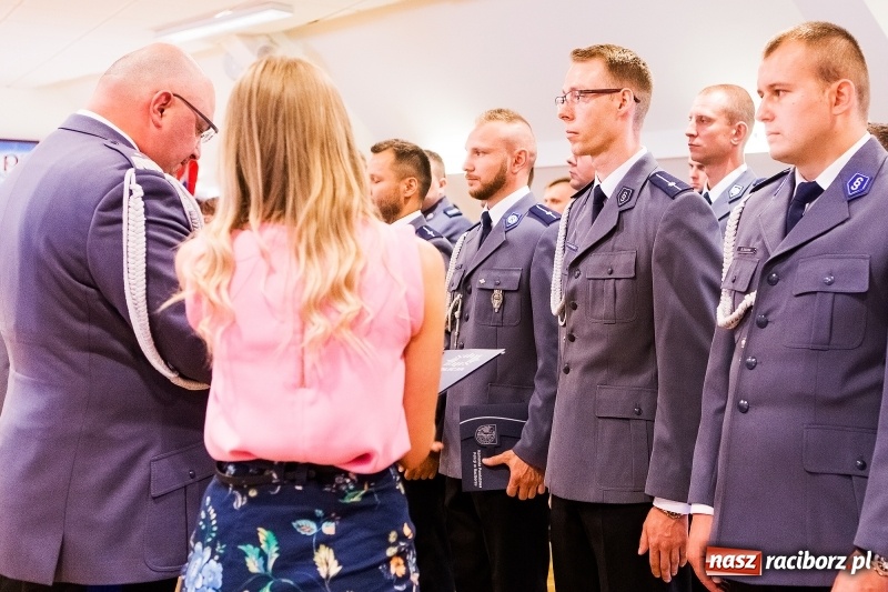 Zdjęcie w galerii na portalu naszraciborz.pl: Awanse i toyoty, czyli Święto Policji w Raciborzu FOTO i WIDEO wiadomości z regionu