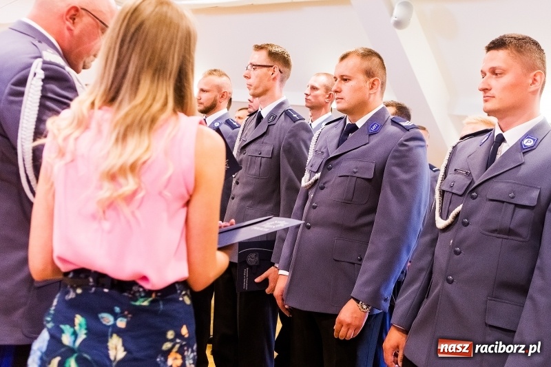 Zdjęcie w galerii na portalu naszraciborz.pl: Awanse i toyoty, czyli Święto Policji w Raciborzu FOTO i WIDEO wiadomości z regionu