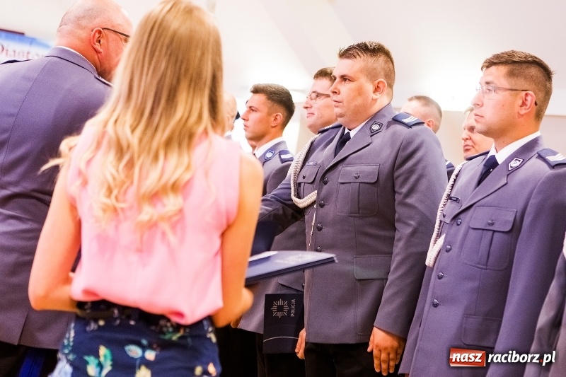 Zdjęcie w galerii na portalu naszraciborz.pl: Awanse i toyoty, czyli Święto Policji w Raciborzu FOTO i WIDEO wiadomości z regionu