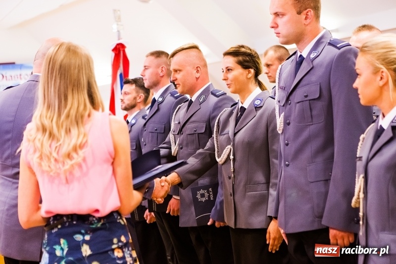 Zdjęcie w galerii na portalu naszraciborz.pl: Awanse i toyoty, czyli Święto Policji w Raciborzu FOTO i WIDEO wiadomości z regionu