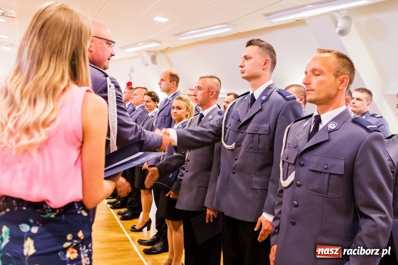 Zdjęcie w galerii na portalu naszraciborz.pl: Awanse i toyoty, czyli Święto Policji w Raciborzu FOTO i WIDEO wiadomości z regionu