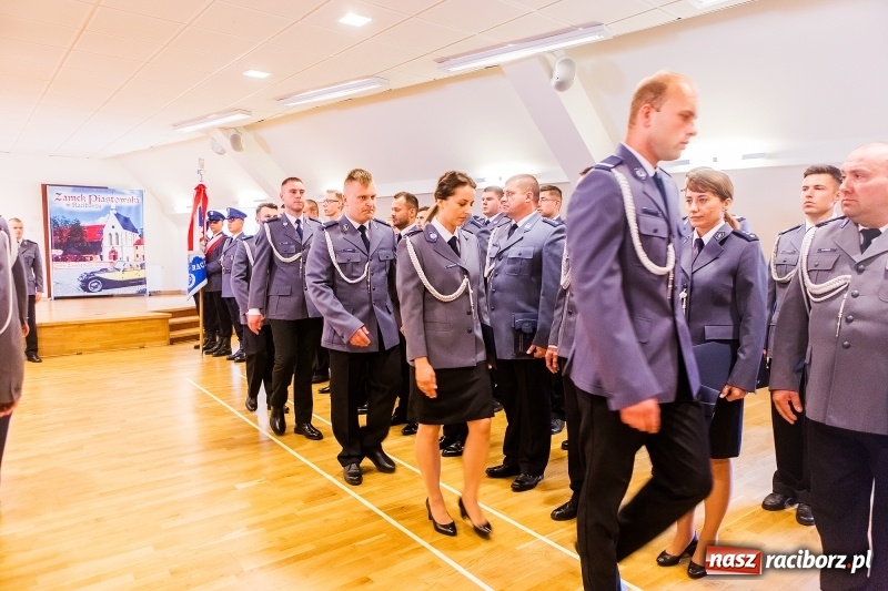 Zdjęcie w galerii na portalu naszraciborz.pl: Awanse i toyoty, czyli Święto Policji w Raciborzu FOTO i WIDEO wiadomości z regionu