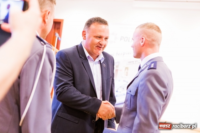 Zdjęcie w galerii na portalu naszraciborz.pl: Awanse i toyoty, czyli Święto Policji w Raciborzu FOTO i WIDEO wiadomości z regionu