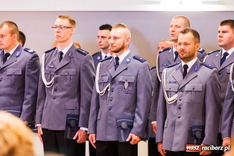 Zdjęcie w galerii na portalu naszraciborz.pl: Awanse i toyoty, czyli Święto Policji w Raciborzu FOTO i WIDEO wiadomości z regionu