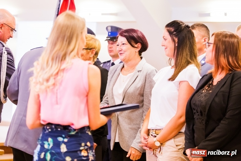 Zdjęcie w galerii na portalu naszraciborz.pl: Awanse i toyoty, czyli Święto Policji w Raciborzu FOTO i WIDEO wiadomości z regionu