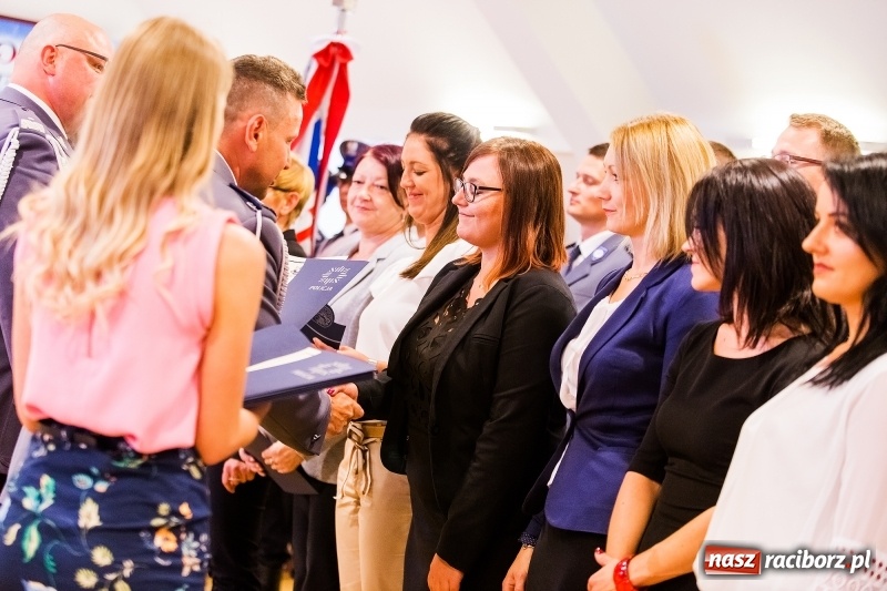 Zdjęcie w galerii na portalu naszraciborz.pl: Awanse i toyoty, czyli Święto Policji w Raciborzu FOTO i WIDEO wiadomości z regionu