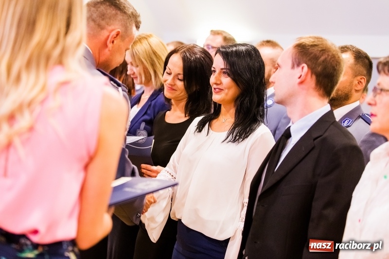 Zdjęcie w galerii na portalu naszraciborz.pl: Awanse i toyoty, czyli Święto Policji w Raciborzu FOTO i WIDEO wiadomości z regionu