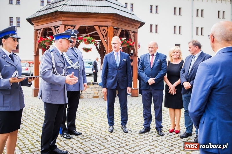 Zdjęcie w galerii na portalu naszraciborz.pl: Awanse i toyoty, czyli Święto Policji w Raciborzu FOTO i WIDEO wiadomości z regionu