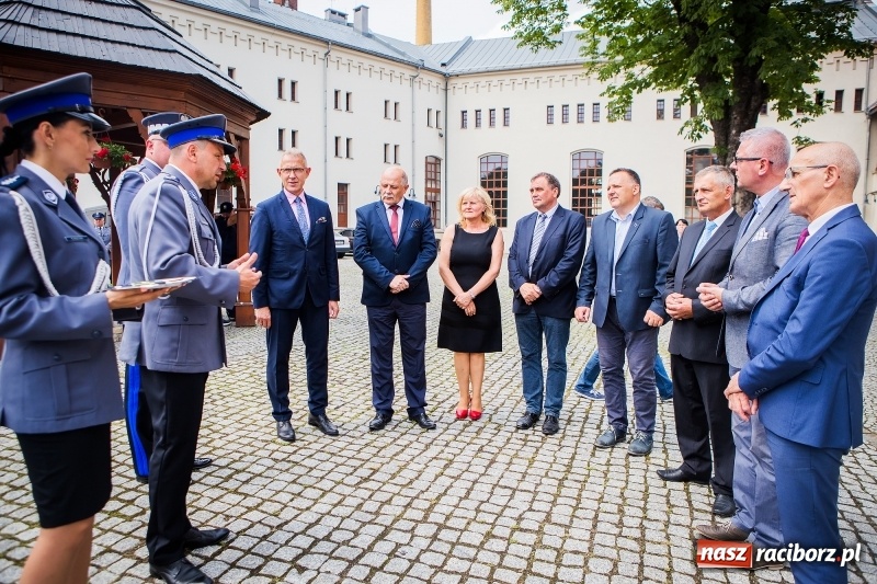 Zdjęcie w galerii na portalu naszraciborz.pl: Awanse i toyoty, czyli Święto Policji w Raciborzu FOTO i WIDEO wiadomości z regionu