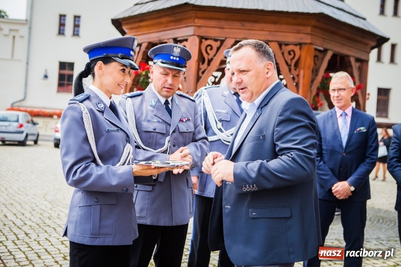Zdjęcie w galerii na portalu naszraciborz.pl: Awanse i toyoty, czyli Święto Policji w Raciborzu FOTO i WIDEO wiadomości z regionu