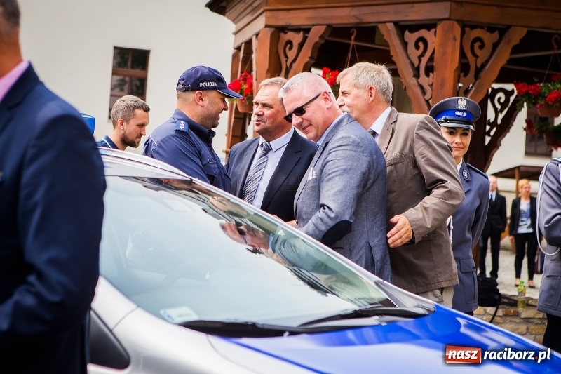 Zdjęcie w galerii na portalu naszraciborz.pl: Awanse i toyoty, czyli Święto Policji w Raciborzu FOTO i WIDEO wiadomości z regionu