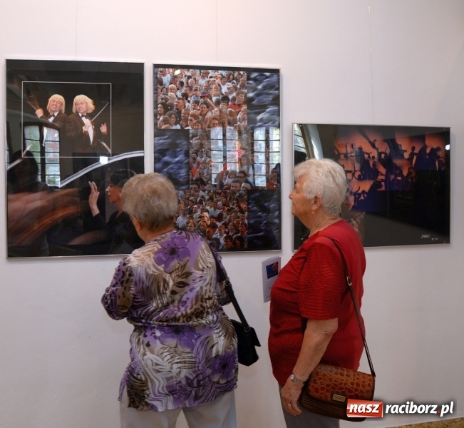 Zdjęcie w galerii na portalu naszraciborz.pl: Portret współczesny. Fotokompozycje - nowa wystawa Bolesława Stachowa w Muzeum wiadomości z regionu