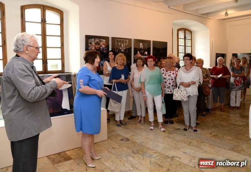 Zdjęcie w galerii na portalu naszraciborz.pl: Portret współczesny. Fotokompozycje - nowa wystawa Bolesława Stachowa w Muzeum wiadomości z regionu