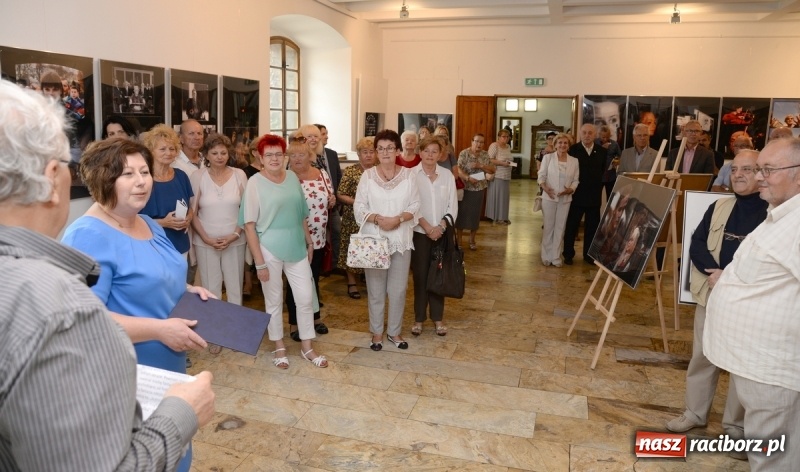 Zdjęcie w galerii na portalu naszraciborz.pl: Portret współczesny. Fotokompozycje - nowa wystawa Bolesława Stachowa w Muzeum wiadomości z regionu