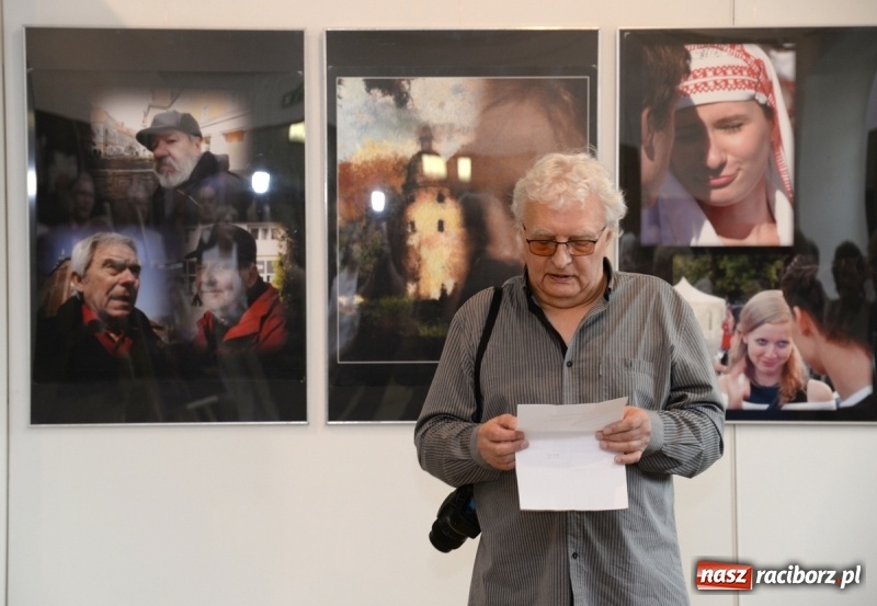 Zdjęcie w galerii na portalu naszraciborz.pl: Portret współczesny. Fotokompozycje - nowa wystawa Bolesława Stachowa w Muzeum wiadomości z regionu