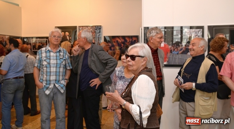 Zdjęcie w galerii na portalu naszraciborz.pl: Portret współczesny. Fotokompozycje - nowa wystawa Bolesława Stachowa w Muzeum wiadomości z regionu