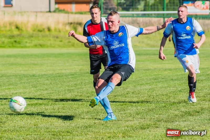 Zdjęcie w galerii na portalu naszraciborz.pl: Brzezie rozpoczęło przygotowania do nowego sezonu od remisu z Odrą Nieboczowy wiadomości z regionu