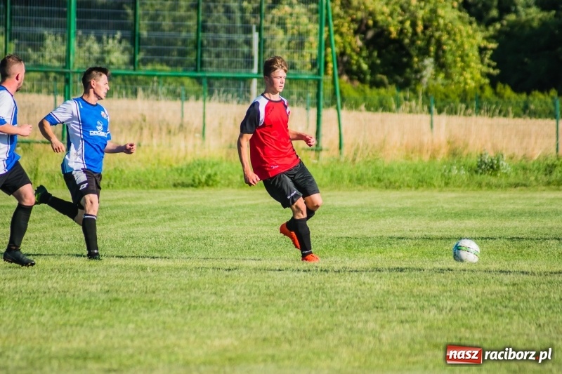 Zdjęcie w galerii na portalu naszraciborz.pl: Brzezie rozpoczęło przygotowania do nowego sezonu od remisu z Odrą Nieboczowy wiadomości z regionu