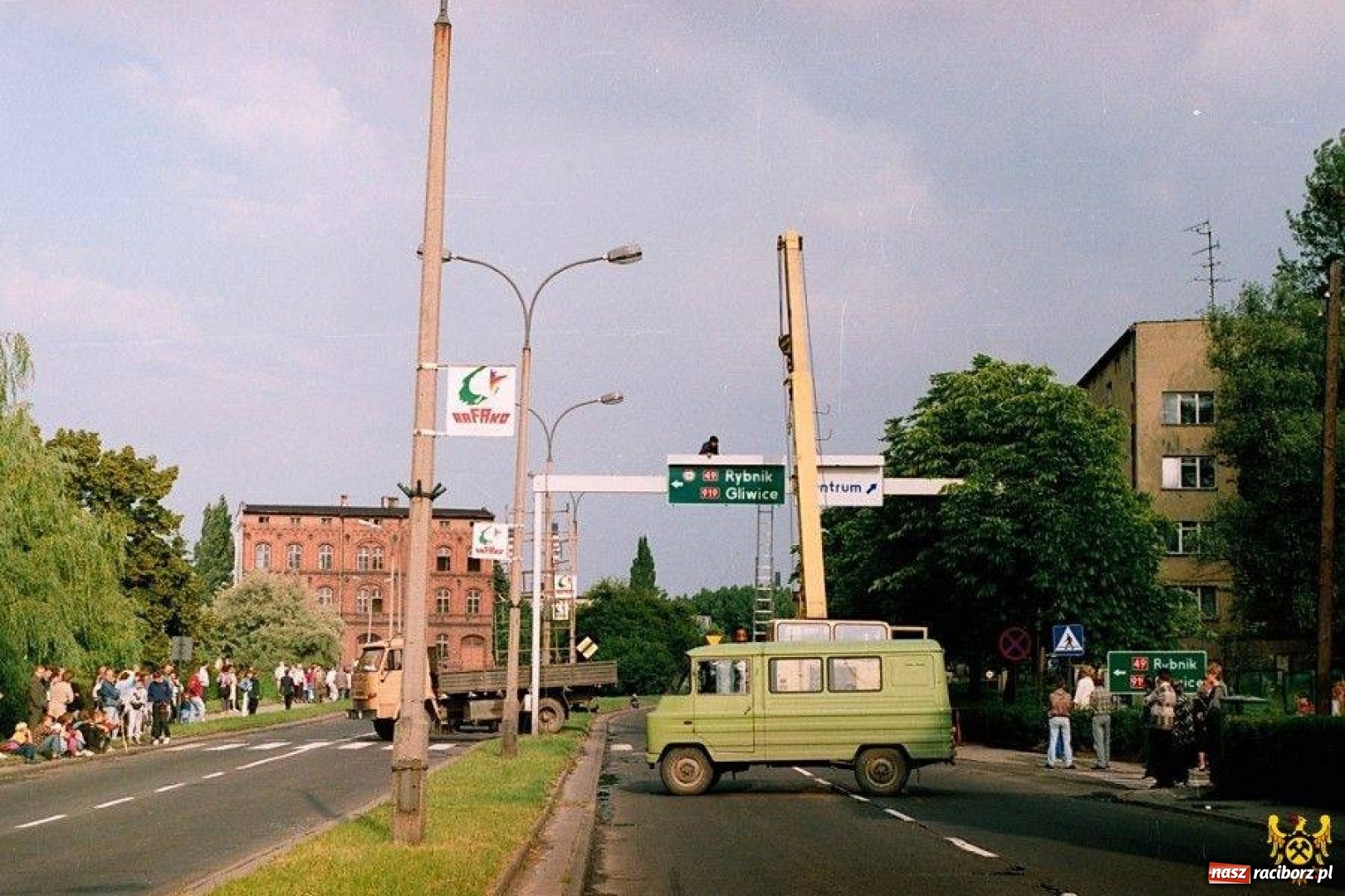 Zdjęcie w galerii na portalu naszraciborz.pl: To zdarzyło się 23 lata temu. Wielki transport przez Racibórz  wiadomości z regionu