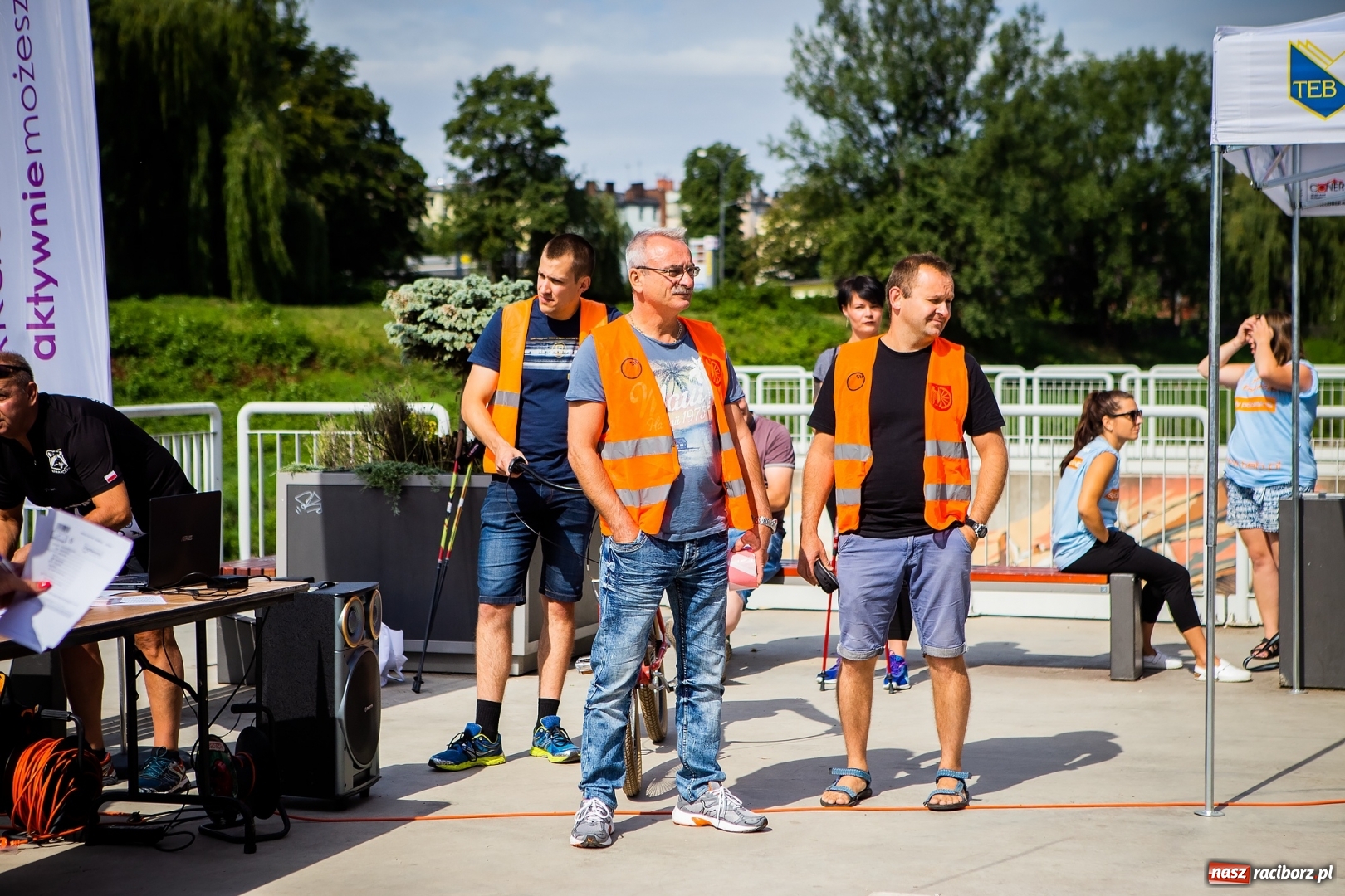 Zdjęcie w galerii na portalu naszraciborz.pl: Nordic Walking koroną wałów w Raciborzu wiadomości z regionu