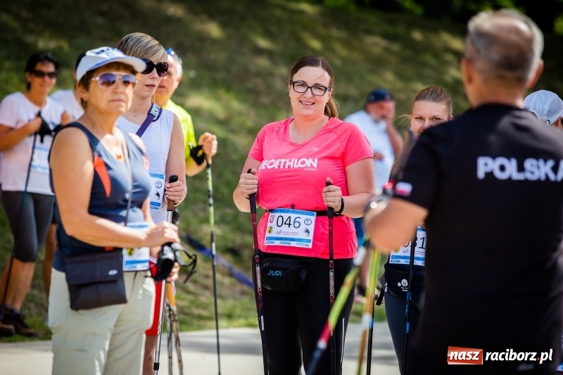 Zdjęcie w galerii na portalu naszraciborz.pl: Nordic Walking koroną wałów w Raciborzu wiadomości z regionu