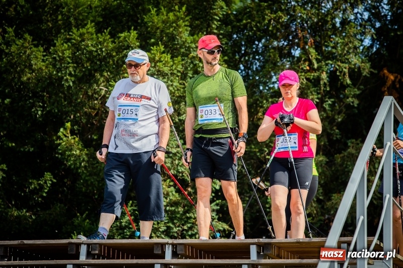 Zdjęcie w galerii na portalu naszraciborz.pl: Nordic Walking koroną wałów w Raciborzu wiadomości z regionu