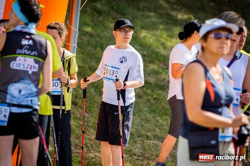 Zdjęcie w galerii na portalu naszraciborz.pl: Nordic Walking koroną wałów w Raciborzu wiadomości z regionu