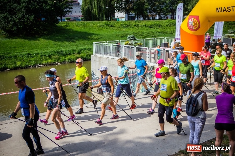 Zdjęcie w galerii na portalu naszraciborz.pl: Nordic Walking koroną wałów w Raciborzu wiadomości z regionu