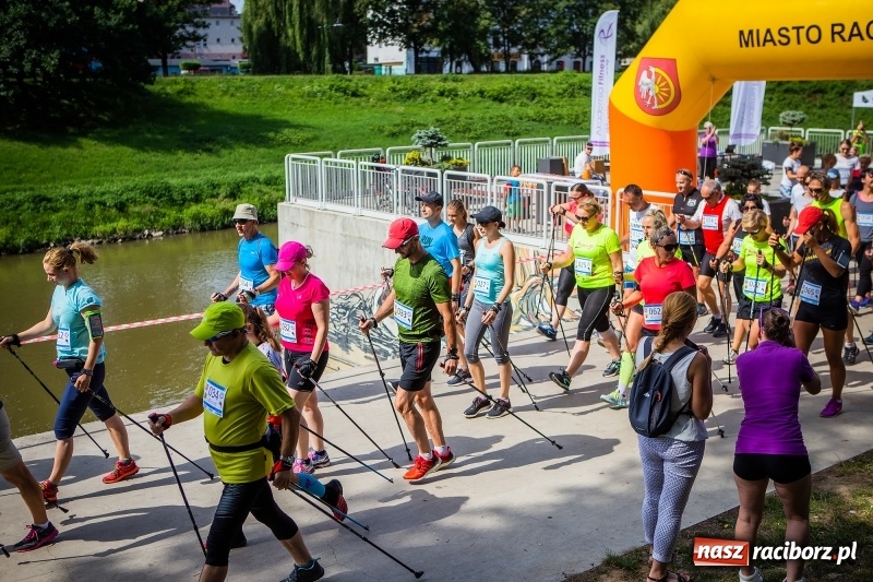 Zdjęcie w galerii na portalu naszraciborz.pl: Nordic Walking koroną wałów w Raciborzu wiadomości z regionu