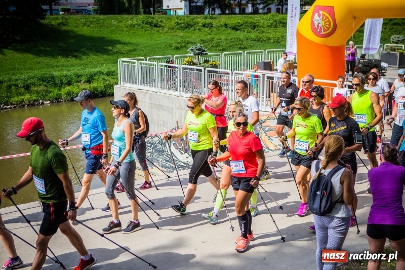 Zdjęcie w galerii na portalu naszraciborz.pl: Nordic Walking koroną wałów w Raciborzu wiadomości z regionu