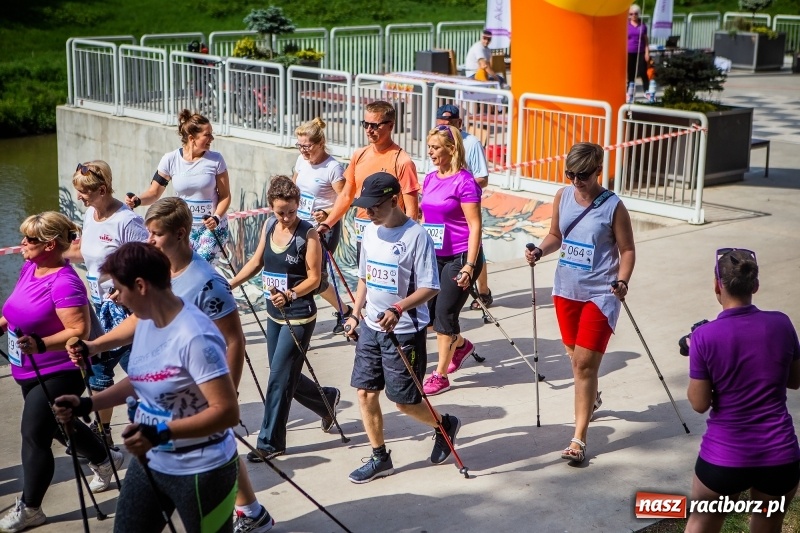 Zdjęcie w galerii na portalu naszraciborz.pl: Nordic Walking koroną wałów w Raciborzu wiadomości z regionu