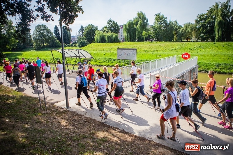 Zdjęcie w galerii na portalu naszraciborz.pl: Nordic Walking koroną wałów w Raciborzu wiadomości z regionu