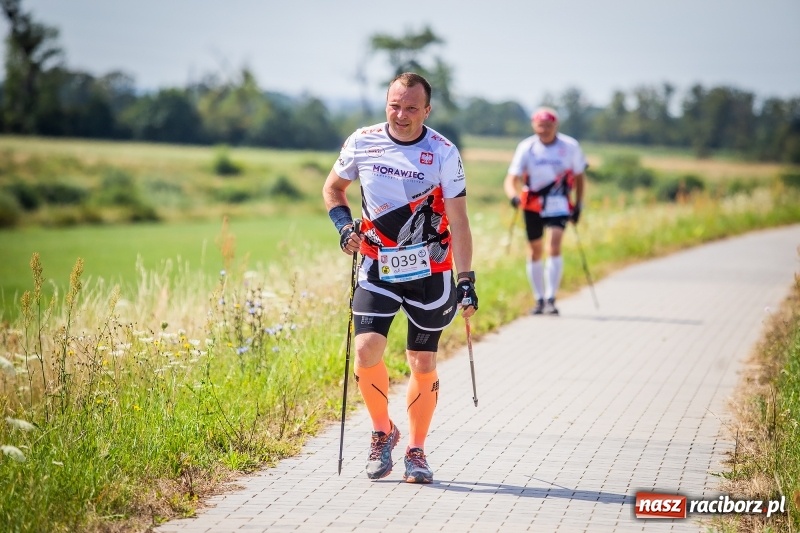 Zdjęcie w galerii na portalu naszraciborz.pl: Nordic Walking koroną wałów w Raciborzu wiadomości z regionu