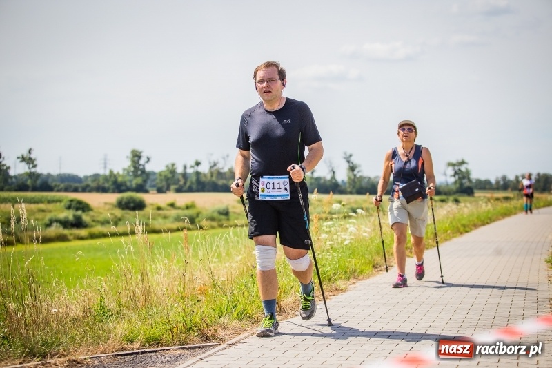 Zdjęcie w galerii na portalu naszraciborz.pl: Nordic Walking koroną wałów w Raciborzu wiadomości z regionu