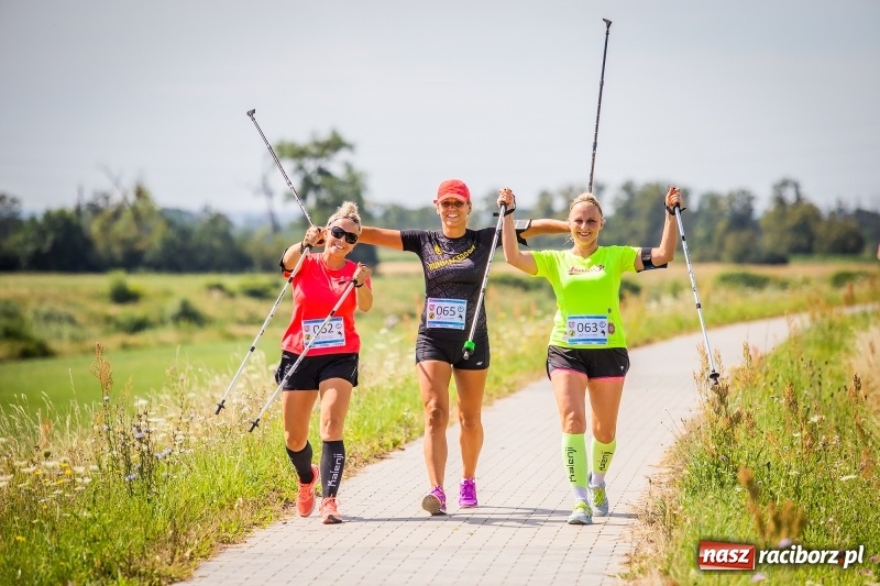 Zdjęcie w galerii na portalu naszraciborz.pl: Nordic Walking koroną wałów w Raciborzu wiadomości z regionu