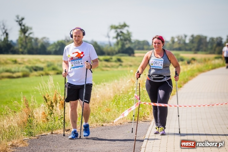 Zdjęcie w galerii na portalu naszraciborz.pl: Nordic Walking koroną wałów w Raciborzu wiadomości z regionu