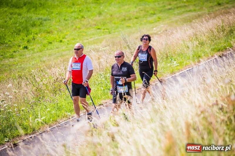 Zdjęcie w galerii na portalu naszraciborz.pl: Nordic Walking koroną wałów w Raciborzu wiadomości z regionu