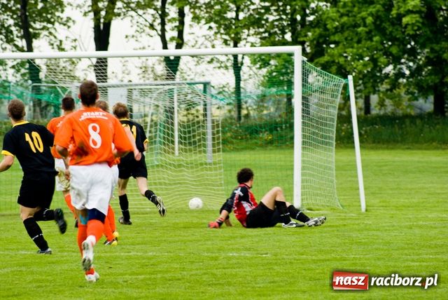 Zdjęcie w galerii na portalu naszraciborz.pl: Pietrowice WIELKIE na kolanach wiadomości z regionu