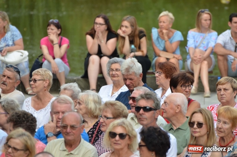 Zdjęcie w galerii na portalu naszraciborz.pl: Letnie muzykowanie z Saksoholikami  wiadomości z regionu
