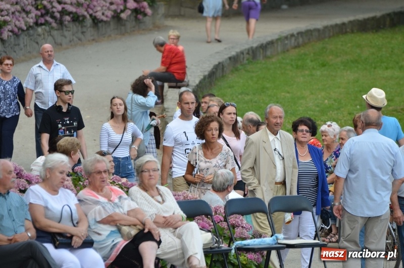 Zdjęcie w galerii na portalu naszraciborz.pl: Letnie muzykowanie z Saksoholikami  wiadomości z regionu