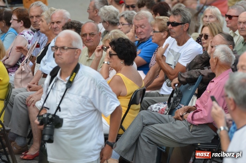 Zdjęcie w galerii na portalu naszraciborz.pl: Letnie muzykowanie z Saksoholikami  wiadomości z regionu