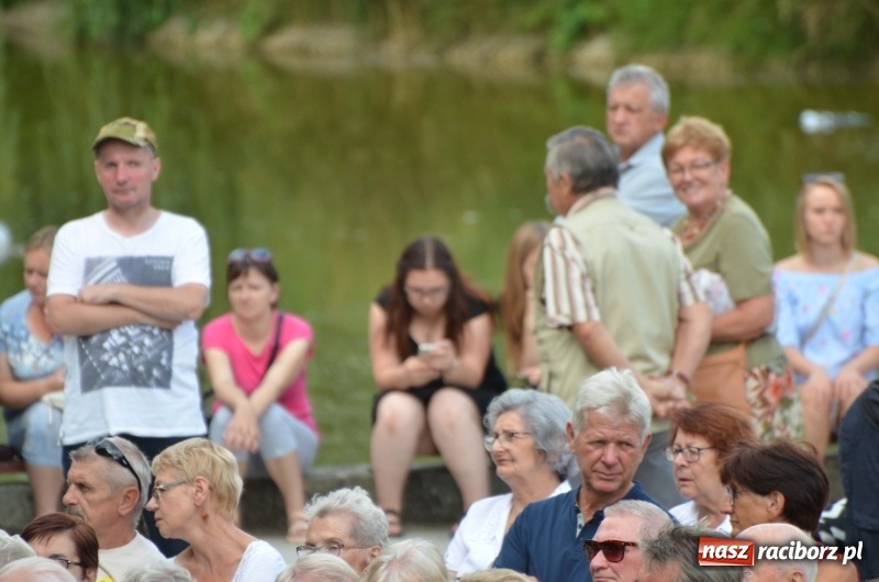 Zdjęcie w galerii na portalu naszraciborz.pl: Letnie muzykowanie z Saksoholikami  wiadomości z regionu