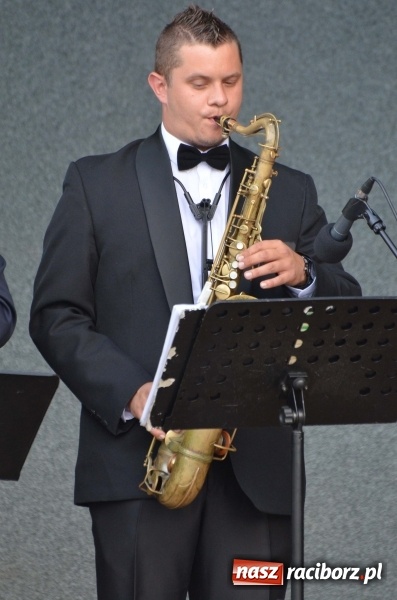 Zdjęcie w galerii na portalu naszraciborz.pl: Letnie muzykowanie z Saksoholikami  wiadomości z regionu