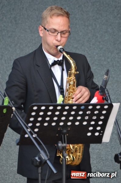 Zdjęcie w galerii na portalu naszraciborz.pl: Letnie muzykowanie z Saksoholikami  wiadomości z regionu