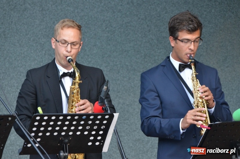 Zdjęcie w galerii na portalu naszraciborz.pl: Letnie muzykowanie z Saksoholikami  wiadomości z regionu