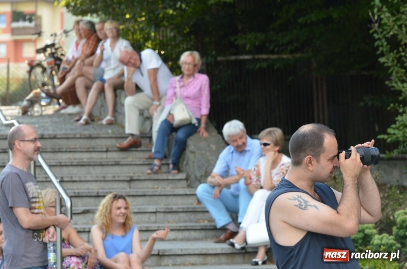 Zdjęcie w galerii na portalu naszraciborz.pl: Letnie muzykowanie z Saksoholikami  wiadomości z regionu