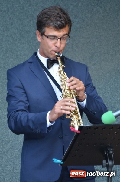 Zdjęcie w galerii na portalu naszraciborz.pl: Letnie muzykowanie z Saksoholikami  wiadomości z regionu