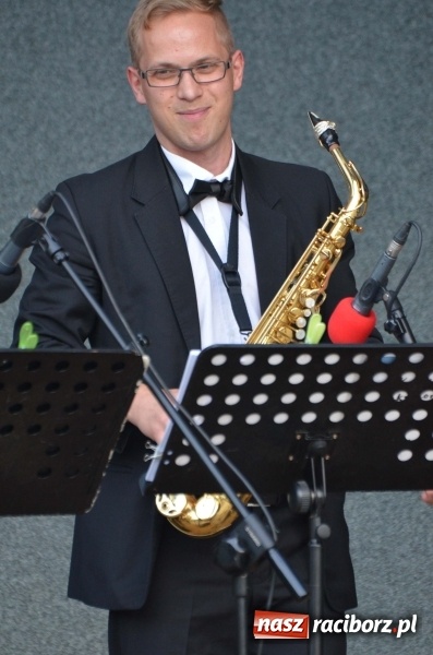 Zdjęcie w galerii na portalu naszraciborz.pl: Letnie muzykowanie z Saksoholikami  wiadomości z regionu